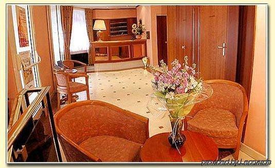 Monceau Elysees 3* Parijs
